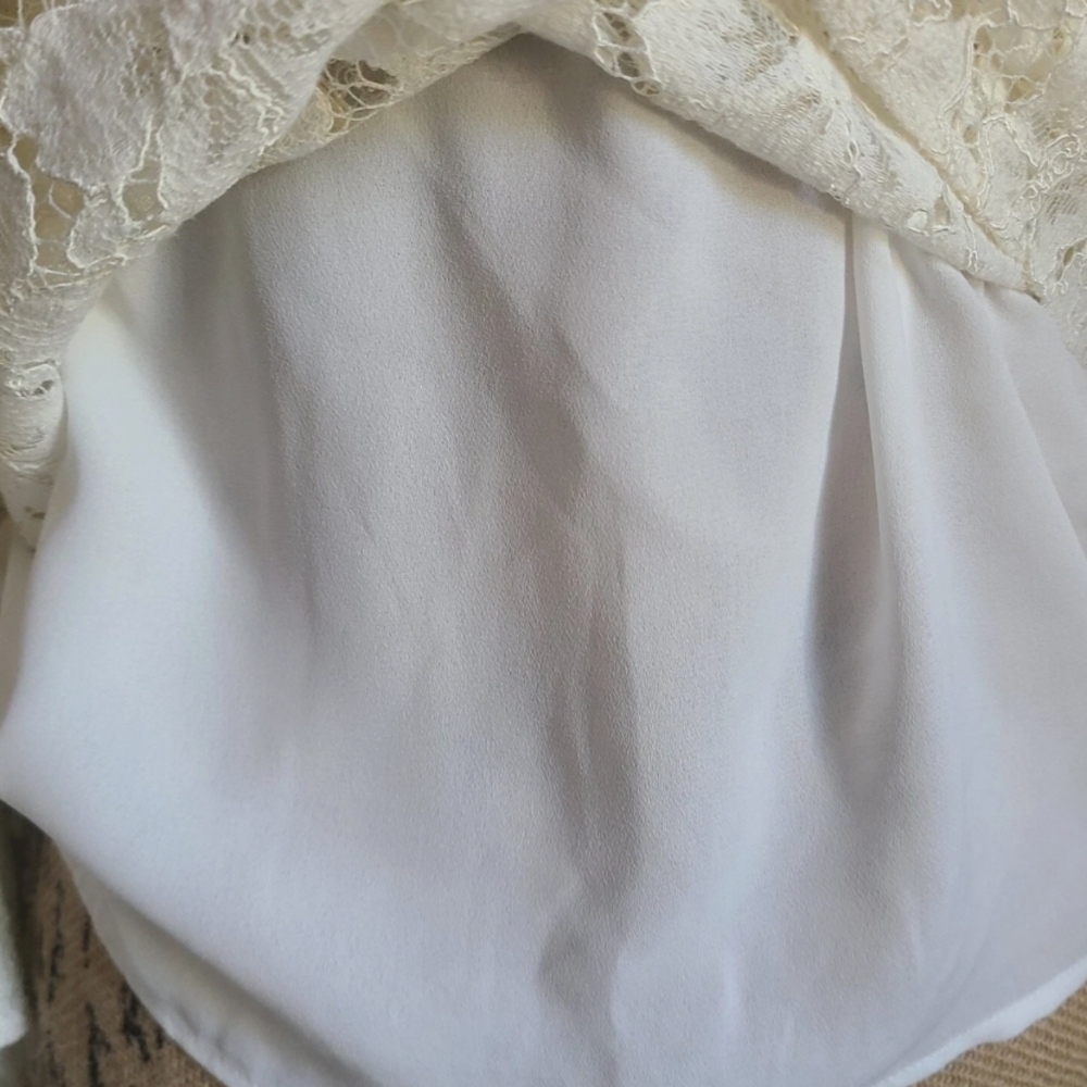Wayf Ivory Lace Bell Sleeve Blouse - Picture 7 of 10